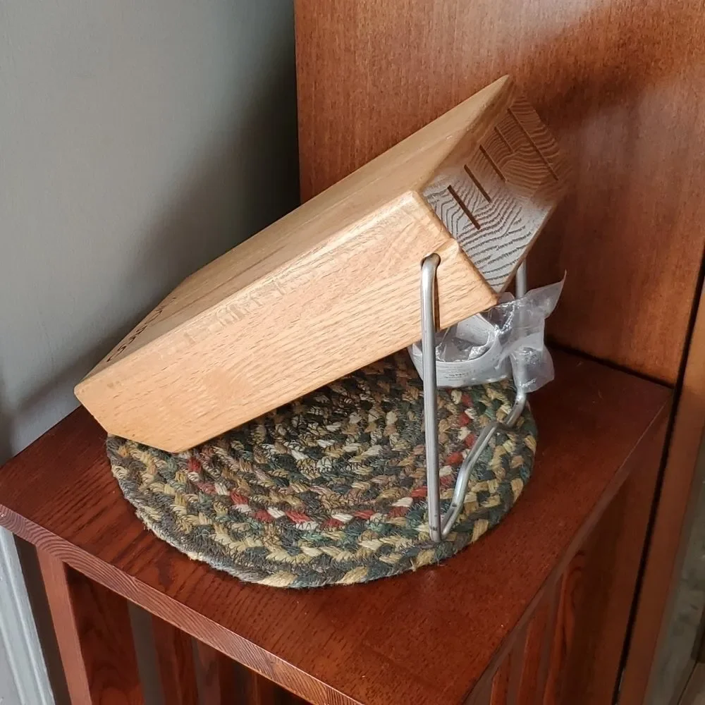 Cutco | Adjustable Knife Block